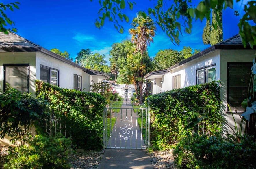 Primary Photo Of 1209 U St, Sacramento Apartments For Sale