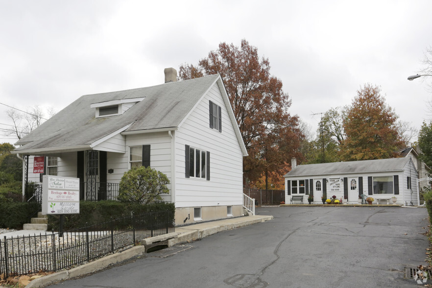 Primary Photo Of 47 Edinburg Rd, Hamilton Storefront Retail Office For Lease