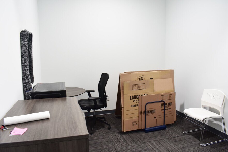 More Photos Of 314 W Milwaukee St, Janesville General Retail For Sale