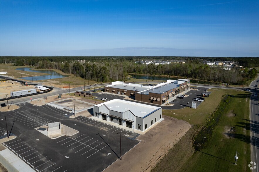 More Photos Of Pooler Parkway and Mosaic Circle, Pooler Storefront Retail Office For Lease