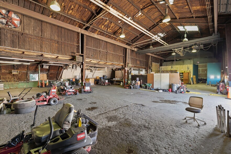 More Photos Of 1901 Westwood Ave, Richmond Warehouse For Sale