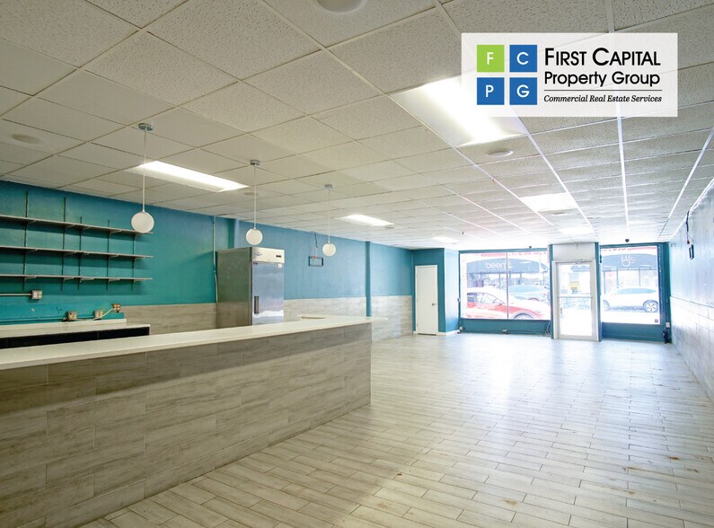 More Photos Of 2300-2304 Edgewater Dr, Orlando Storefront For Lease