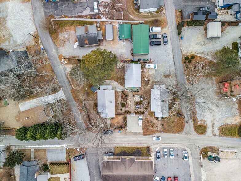 More Photos Of 302 Davis St, Hendersonville Land For Sale