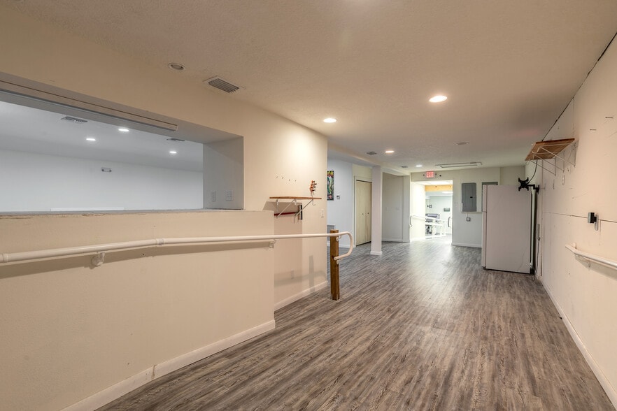 More Photos Of 529 Ridgewood Ave, Daytona Beach Freestanding For Sale