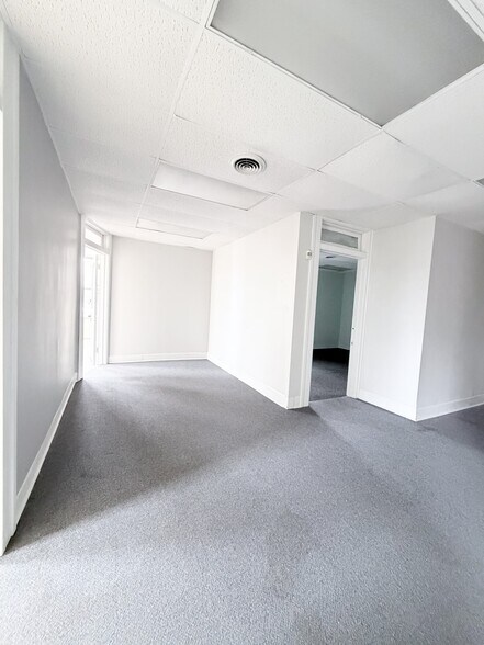 More Photos Of 5501 E Washington St, Indianapolis Storefront Retail Office For Sale