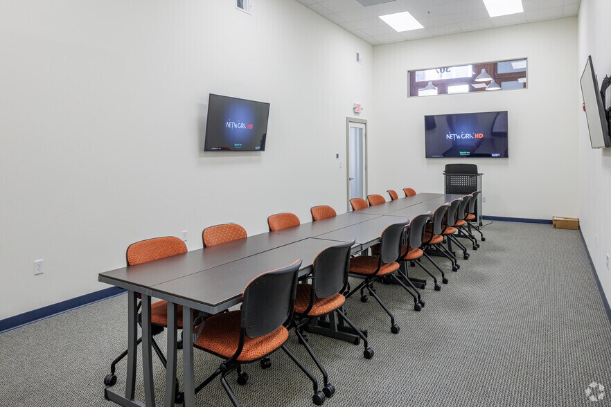 More Photos Of 307 W Baltimore St, Baltimore Loft Creative Space For Lease