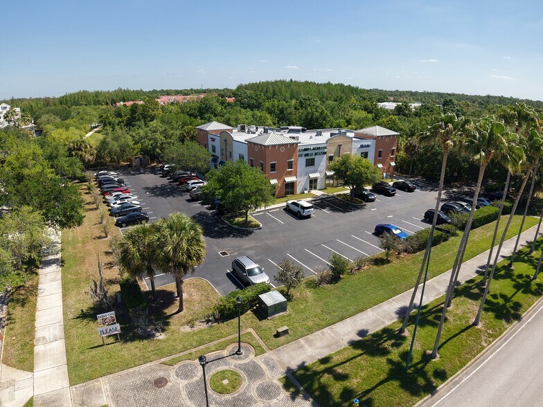 More Photos Of 18101 Highwoods Preserve Pkwy, Tampa Office Residential For Lease