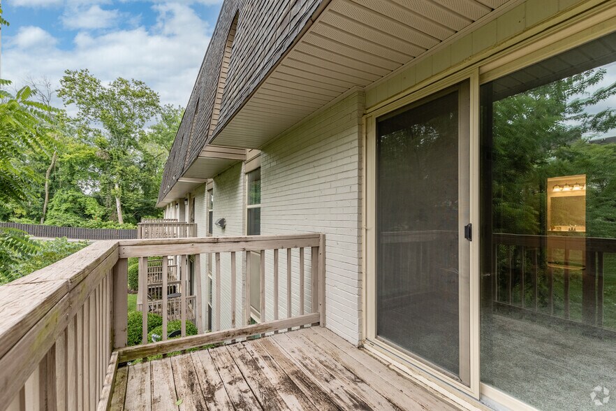 More Photos Of 1150 Vultee Blvd, Nashville Apartments For Sale