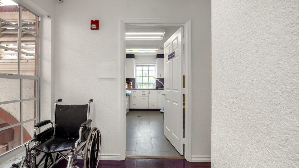 More Photos Of 7777 N University Dr, Tamarac Medical For Sale