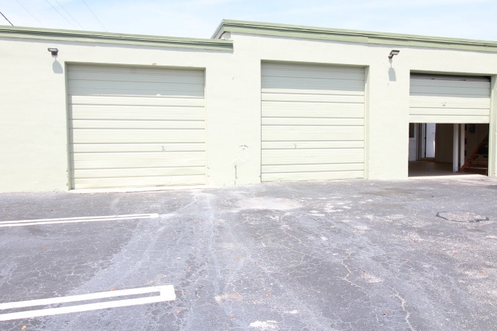 More Photos Of 609 N Railroad Ave, Boynton Beach Warehouse For Sale