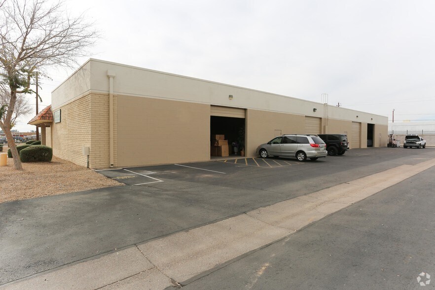 More Photos Of 5610 N 53rd Ave, Glendale Warehouse For Lease