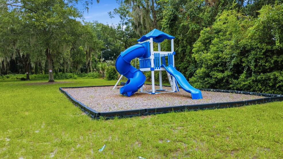 More Photos Of 3075 N Goldenrod Rd, Winter Park Religious Facility For Sale