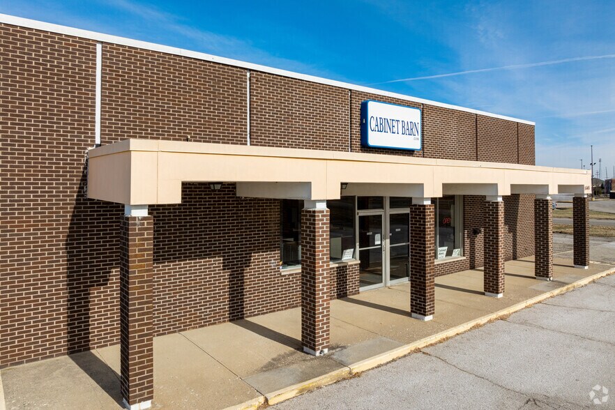 More Photos Of 1624-1644 E State Road 44, Shelbyville Unknown For Lease