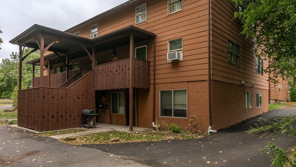 More Photos Of 55 Washington St, Lockport Apartments For Sale