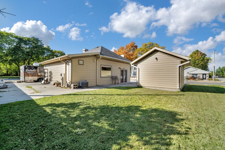 More Photos Of 2235 Wisconsin Ave, New Holstein Freestanding For Sale