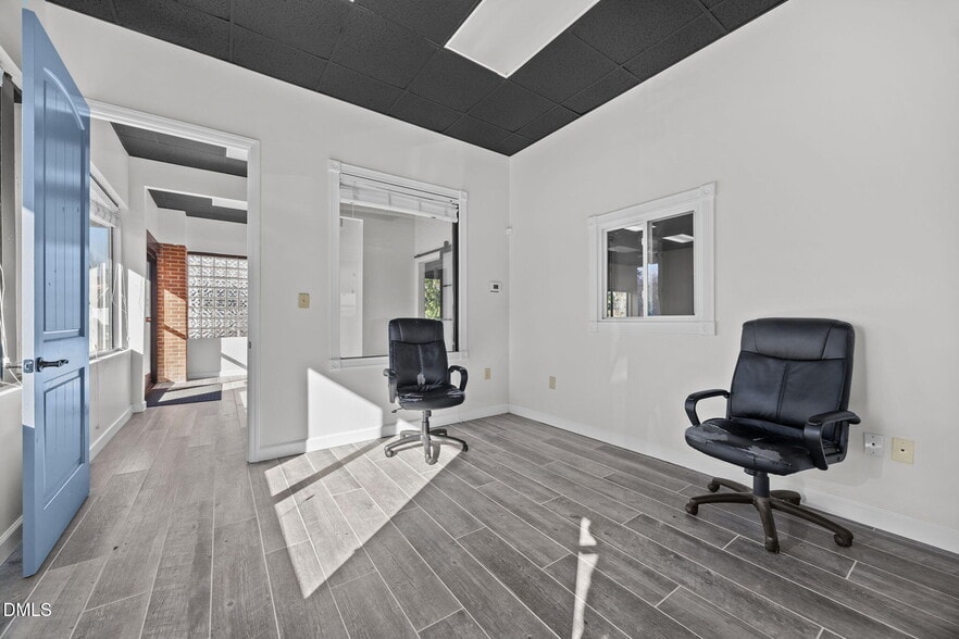 More Photos Of 1665 N Market Dr, Raleigh Light Manufacturing For Lease