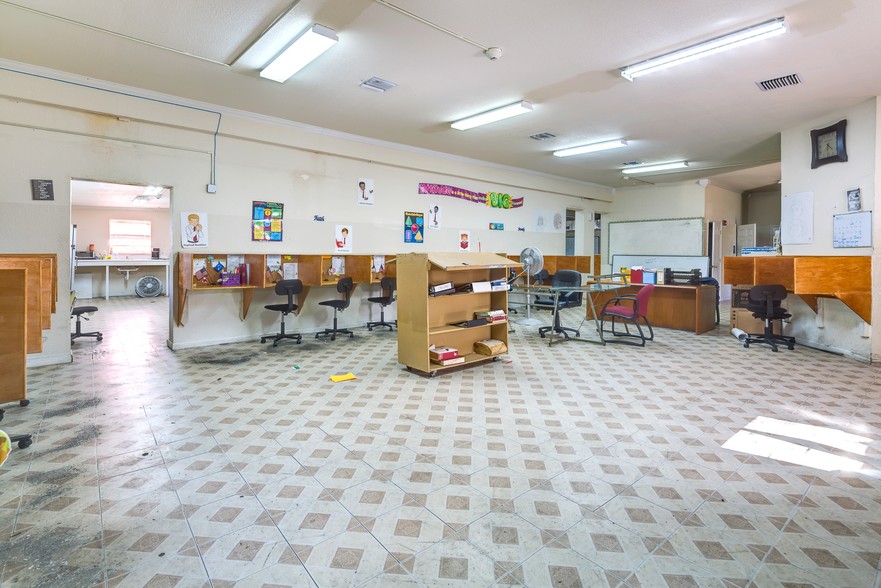 More Photos Of 3901 NW 2nd Ave, Miami Freestanding For Sale