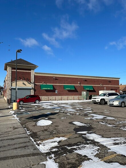 More Photos Of 8139 E 7 Mile Rd, Detroit General Retail For Lease