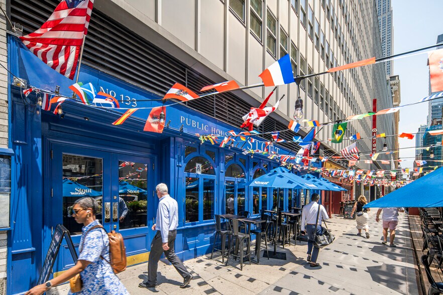 More Photos Of 131 W 33rd St, New York Office For Sale