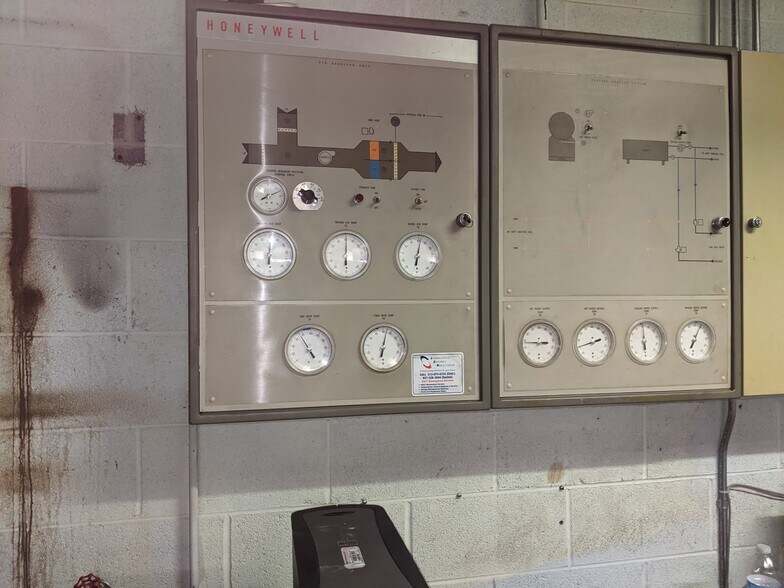 More Photos Of 184 Salem Ave, Dayton Office Residential For Lease