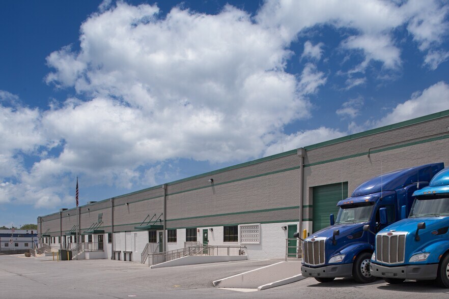 Primary Photo Of 4700-4726 Hollins Ferry Rd, Halethorpe Warehouse For Lease