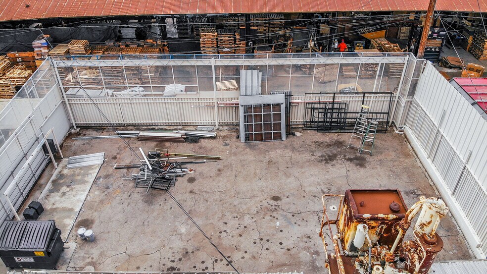 More Photos Of 343 N Clark Ave, Pomona Warehouse For Sale