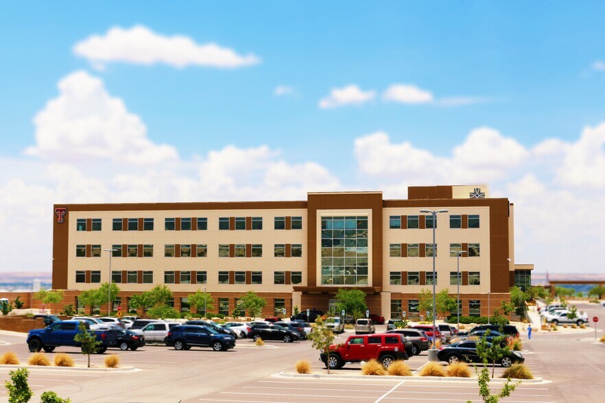More Photos Of 2000 Transmountain Rd, El Paso Medical For Lease