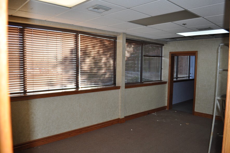 More Photos Of 1750 Brielle Ave, Ocean Warehouse For Lease