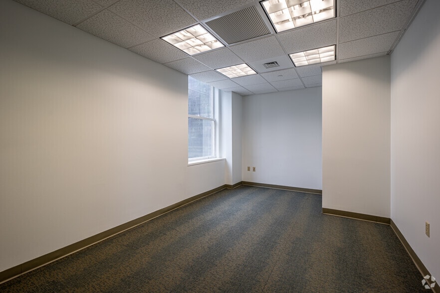 Photo of 18th Floor Ste 1810