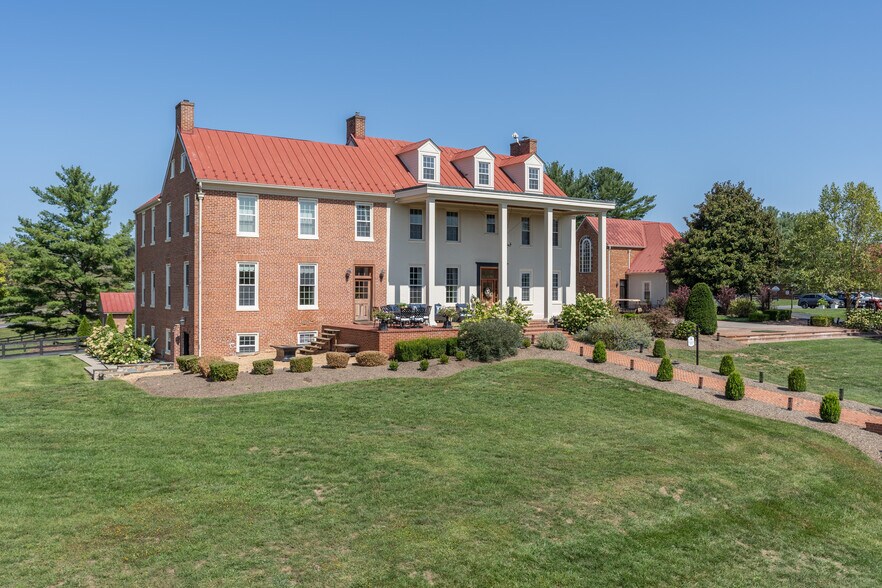 More Photos Of 15158 Berlin Tpke, Purcellville Lodge Meeting Hall For Lease