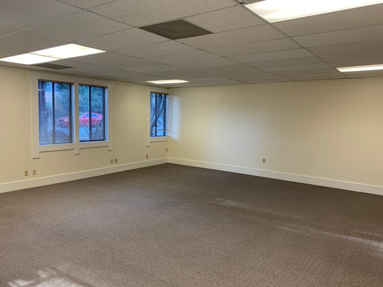 More Photos Of 100 Brush Creek Rd, Santa Rosa Office For Sale
