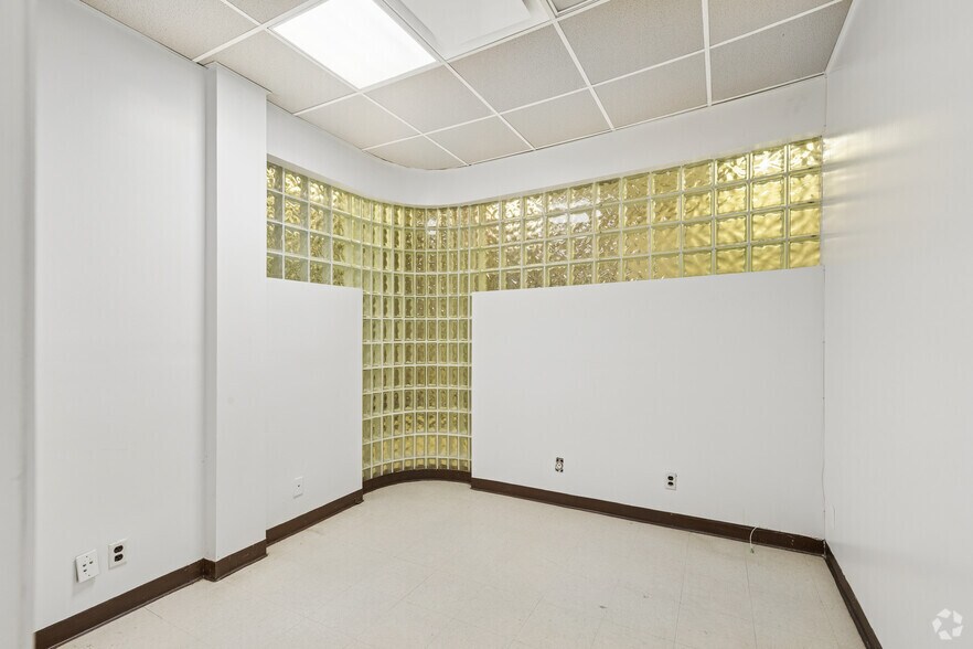 More Photos Of 949-955 Yonkers Ave, Yonkers Medical For Lease