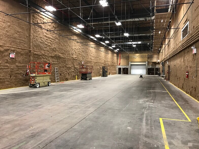 More Photos Of 302 Sheffield Ave, Brooklyn Warehouse For Sale