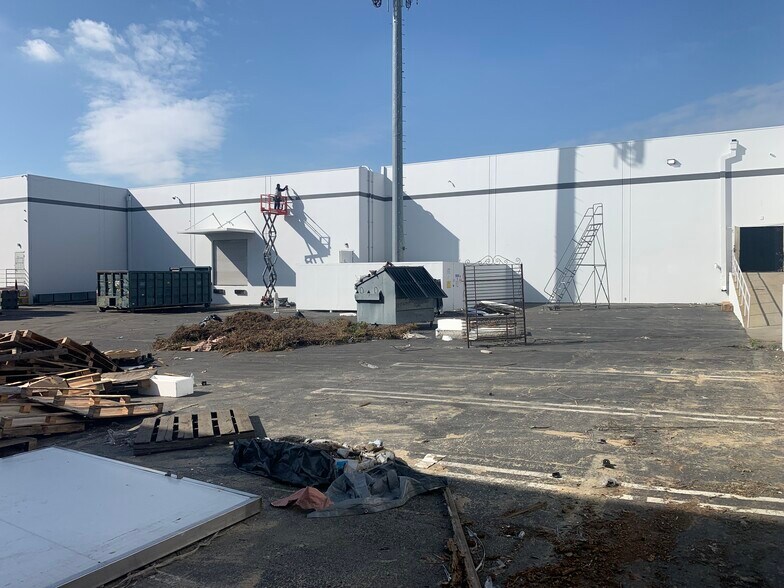 More Photos Of 1136-1150 S Vail Ave, Montebello Industrial For Sale