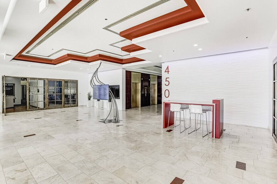 More Photos Of 4500 S Lakeshore Dr, Tempe Coworking Space