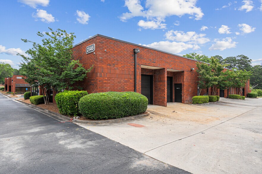 More Photos Of 2046 W Park Pl, Stone Mountain Unknown For Lease