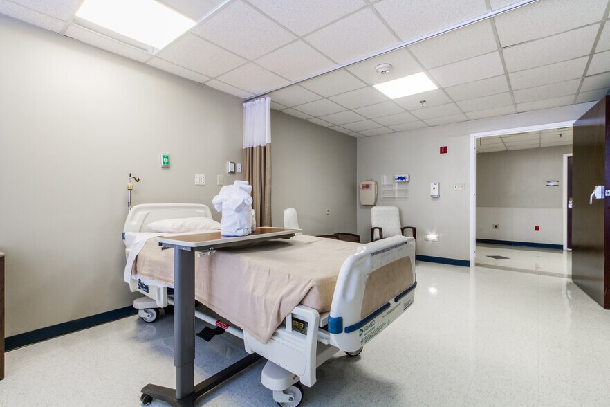 More Photos Of 5314 Dashwood Dr, Houston Hospital For Lease