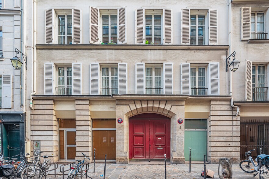 More Photos Of 6 Rue Des Haudriettes, Paris Office For Sale