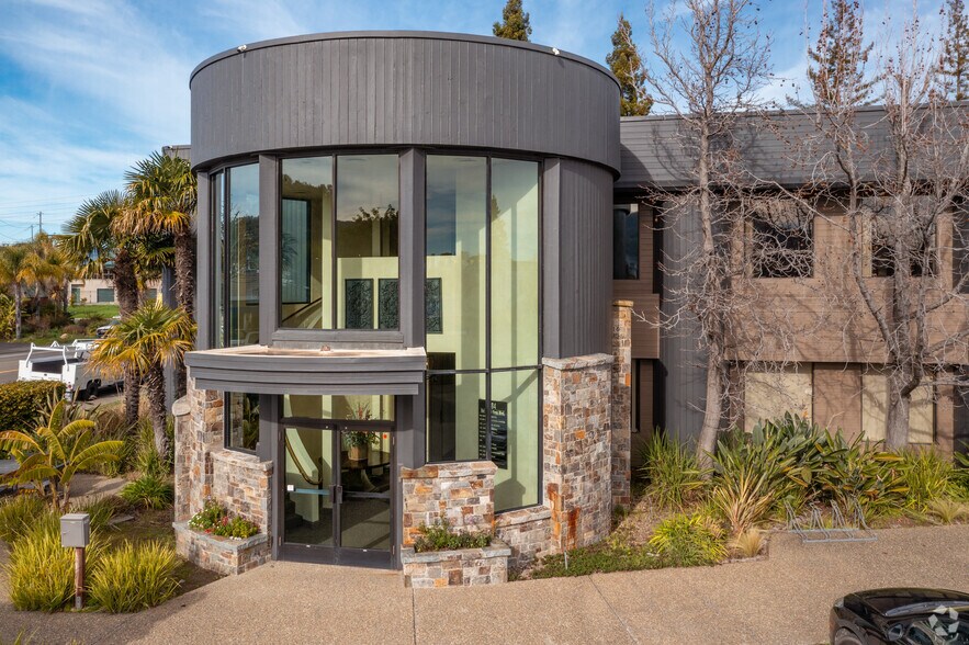 More Photos Of 384 Bel Marin Keys Blvd, Novato Office For Lease