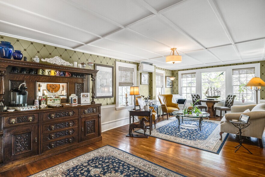 More Photos Of 1861 Main St, Brewster Hospitality For Sale