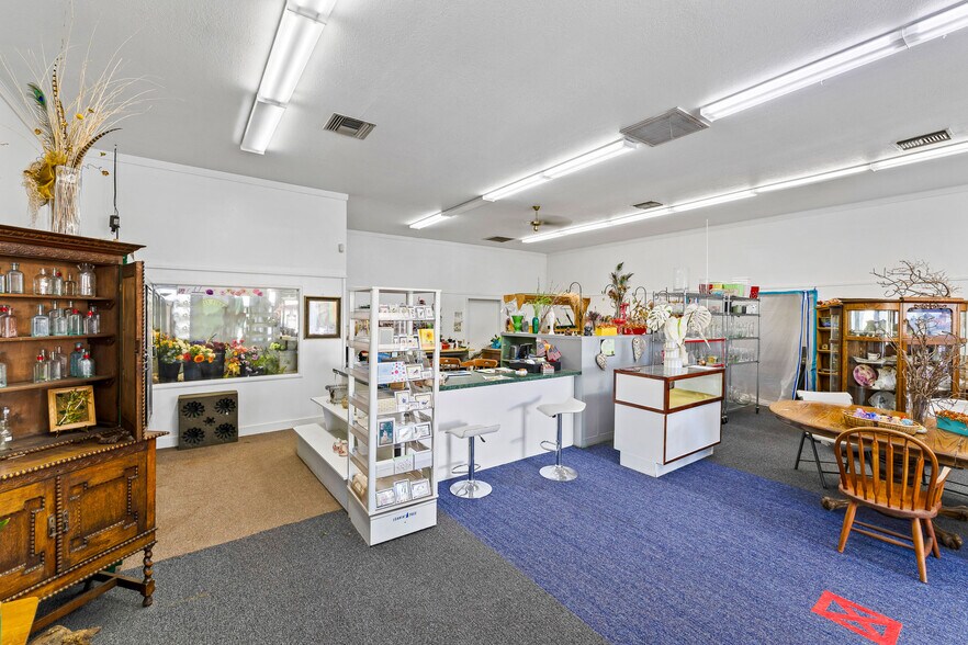 More Photos Of 242 S Main St, Willits Freestanding For Sale