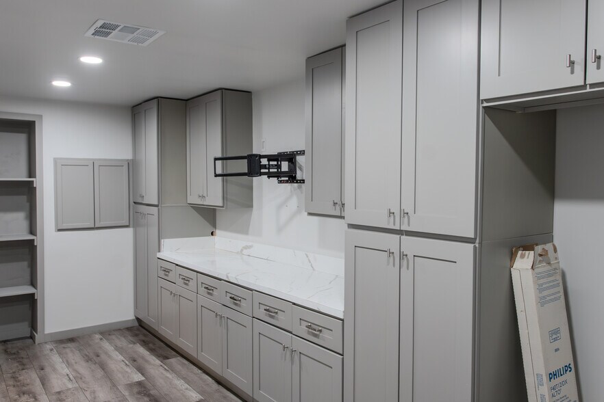 More Photos Of 4357-4359 Florence Ave, Bell Storefront For Lease