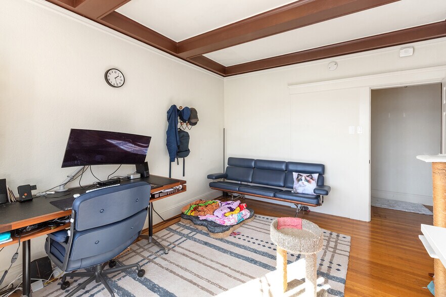 More Photos Of 1684 Washington St, San Francisco Apartments For Sale