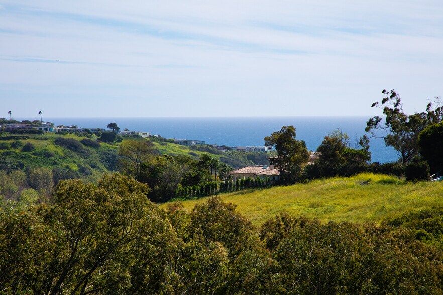 More Photos Of 5936 Busch Dr, Malibu Land For Sale
