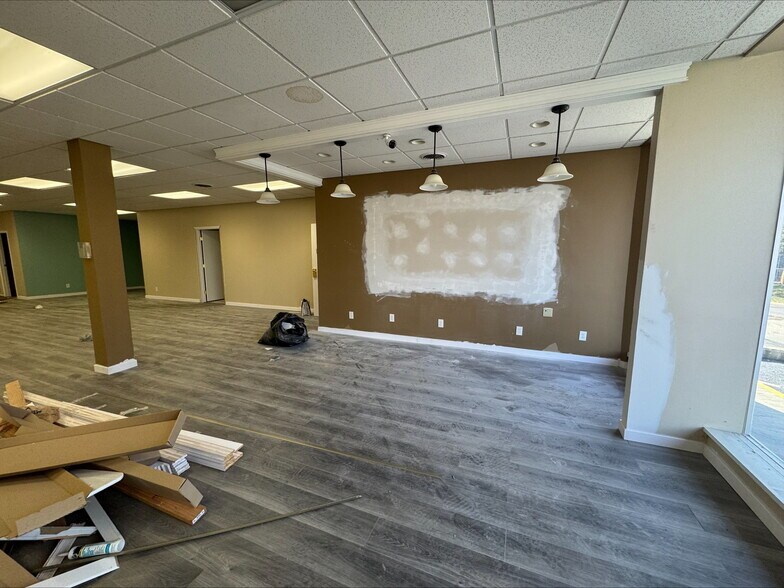 More Photos Of 3030 Kettering Blvd, Moraine General Retail For Sale