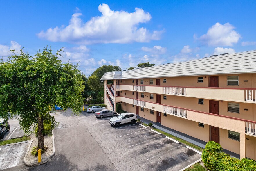 More Photos Of 8951 Sunset Dr, Miami Apartments For Sale