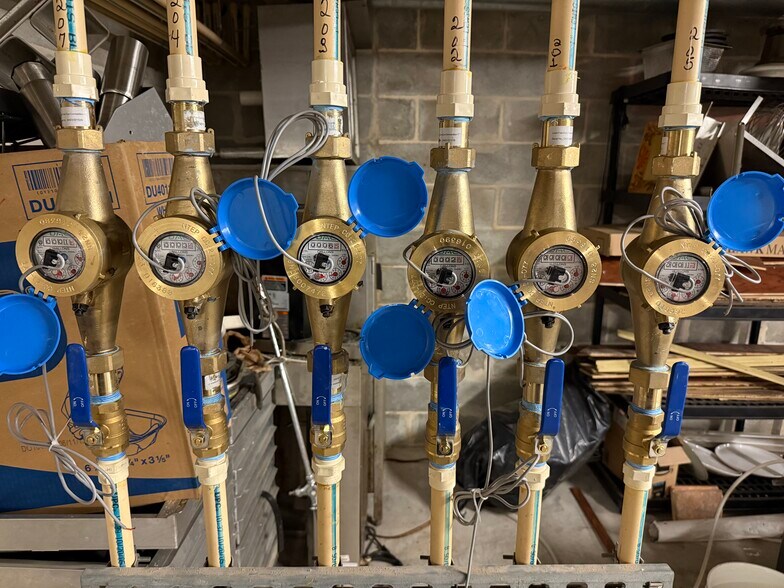 More Photos Of 128 S Beach St, Daytona Beach Apartments For Lease