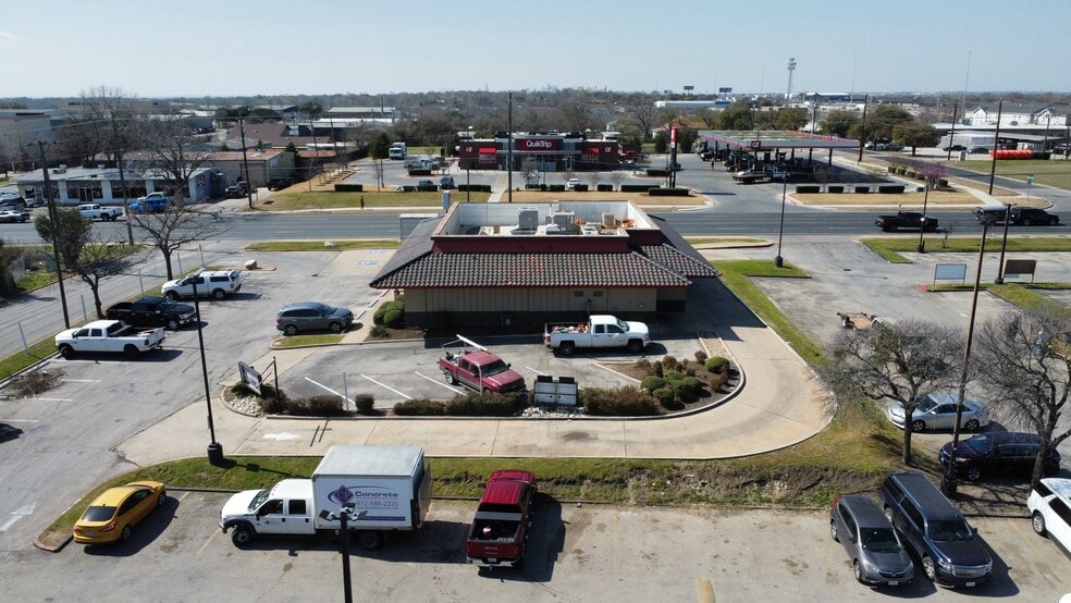 More Photos Of 904 E Braker Ln, Austin Fast Food For Sale