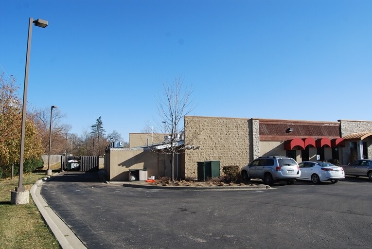 More Photos Of 2314 W Route 120, Mchenry Restaurant For Lease