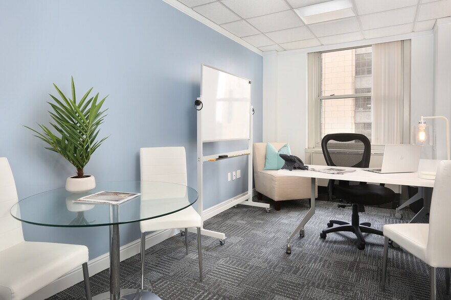 More Photos Of 20 Park Plz, Boston Coworking Space